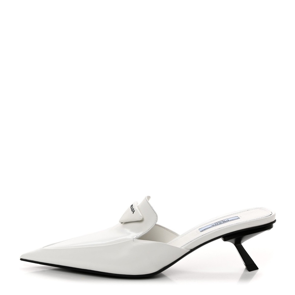 Prada SPAZZOLATO CALZATURE DONNA White triangle Pointed-Toe kitten heel mules 41